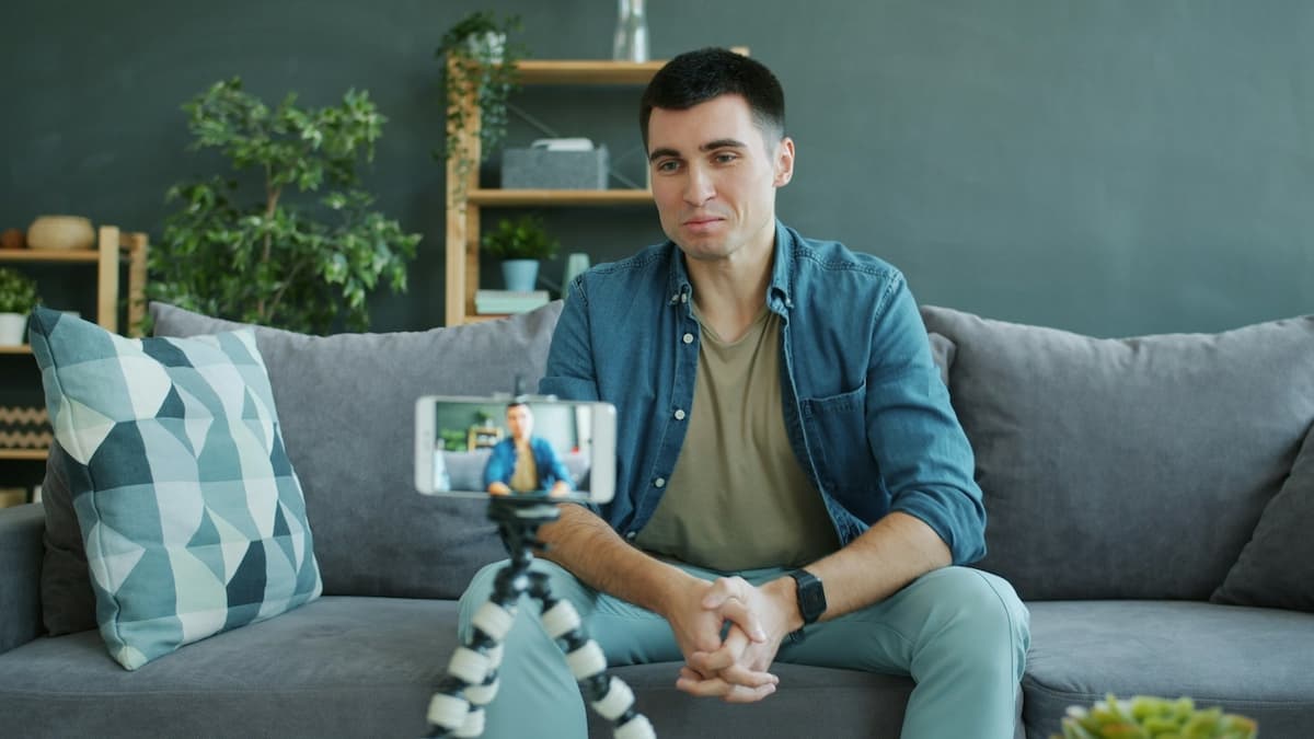 How to Write a YouTube Script (Using AI the Right Way)